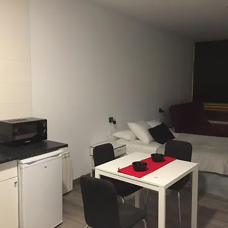 Apartamento And Kitchen *
