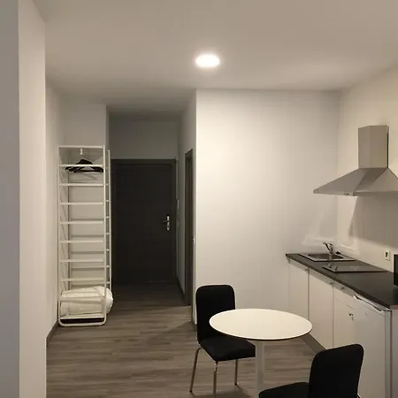 Appartement And Kitchen *
