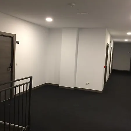 Appartement And Kitchen *
