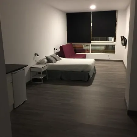 Appartement And Kitchen *